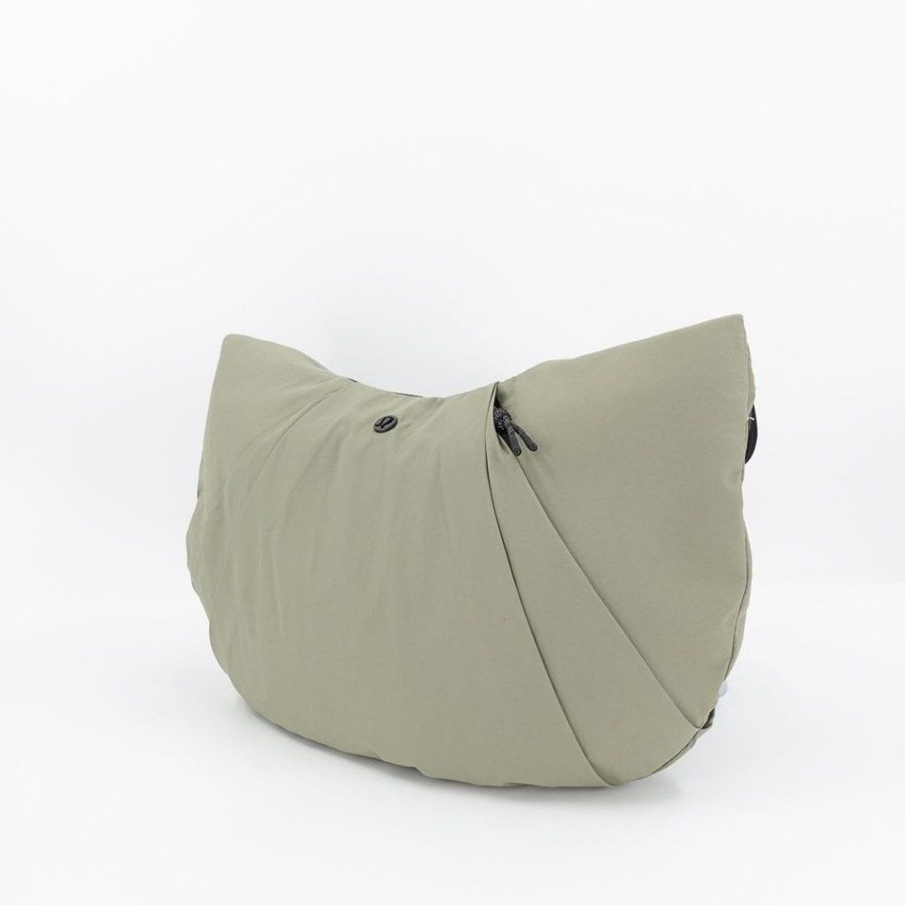 Lululemon Pleated Shoulder Bag 10L Grey Sage - Picture 15 of 16